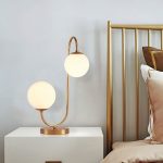 Lampu Meja Sederhana dan Hangat Nordic Modern Minimalis Kreatif Kepribadian Kaca Lampu Meja Hotel Ruang Tamu Kamar Tidur Samping Tempat Tidur Belajar