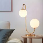 Lampu Meja Sederhana dan Hangat Nordic Modern Minimalis Kreatif Kepribadian Kaca Lampu Meja Hotel Ruang Tamu Kamar Tidur Samping Tempat Tidur Belajar