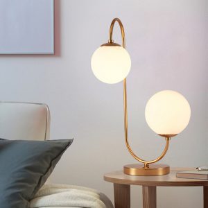 Lampu Meja Sederhana dan Hangat Nordic Modern Minimalis Kreatif Kepribadian Kaca Lampu Meja Hotel Ruang Tamu Kamar Tidur Samping Tempat Tidur Belajar