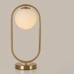 Nordic Modern Minimalis Kepribadian Model Kreatif Belajar Kamar Tidur Lampu Meja Samping Tempat Tidur Bola Kaca Logam Lampu Meja Hias