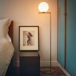Lampu Lantai Desain Nordic Berdiri Kap Lampu Kaca
