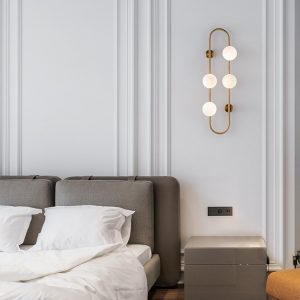 Bola kaca baru Nordic minimalis kreatif dinding latar belakang ruang tamu di atas kamar samping tempat tidur desainer lampu dinding kacang ajaib