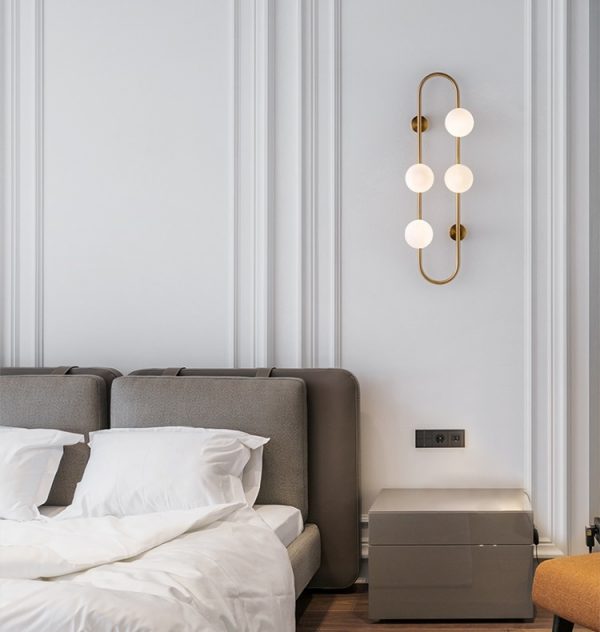 Bola kaca baru Nordic minimalis kreatif dinding latar belakang ruang tamu di atas kamar samping tempat tidur desainer lampu dinding kacang ajaib