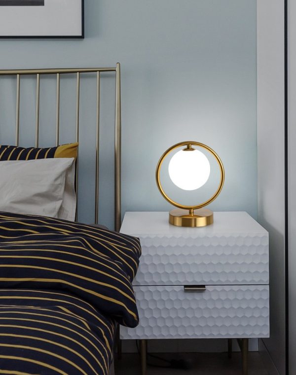 Lampu Meja Kamar Tidur Cahaya Mewah Dekorasi Ruang Tamu Kreatif Sederhana
