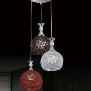 Lampu gantung meja makan suasana modis ruang makan tiga kepala