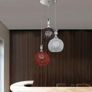 Lampu gantung meja makan suasana modis ruang makan tiga kepala