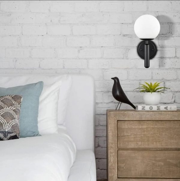 Lampu Dinding Kaca Globe Putih Susu Modern E27 Bohlam Hitam
