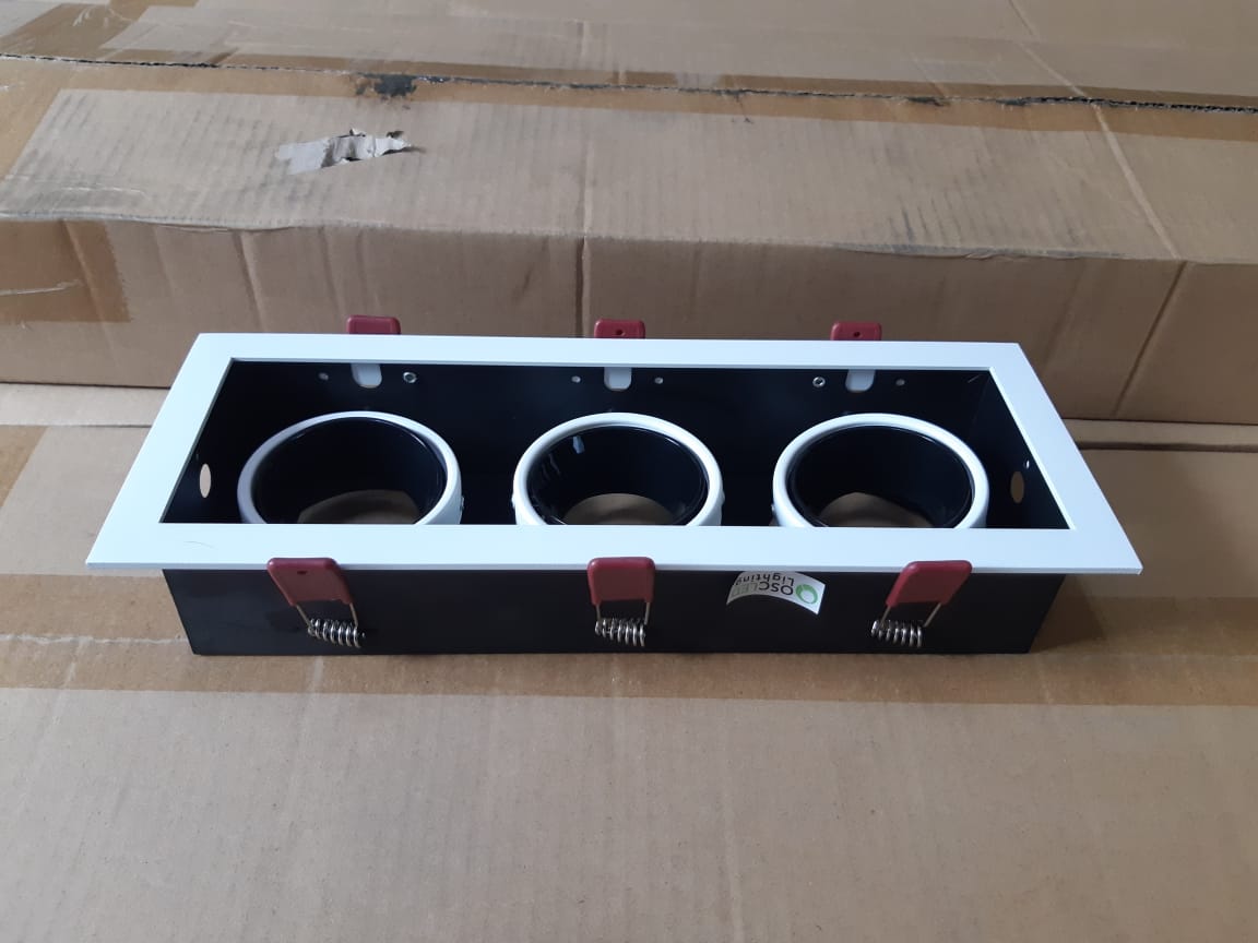 Kap Lampu Plafon 3 Tiga persegi  MR16 LED Module SpotLight